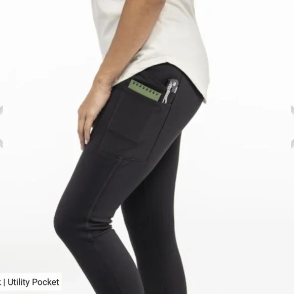 Carhartt Utility Leggings – Blackberry / Large - Picture 12 of 14